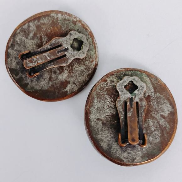 Vintage 70s 80s Modernist Brutalist Textured Copper Blue Quartz Clip On Earrings - Picture 7 of 11